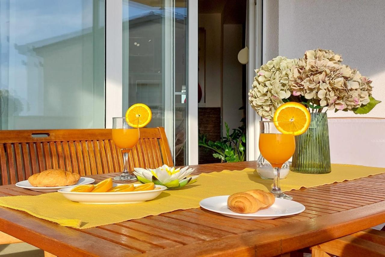 3 Bedrooms Apartman Dmt Kaštela 외부 사진