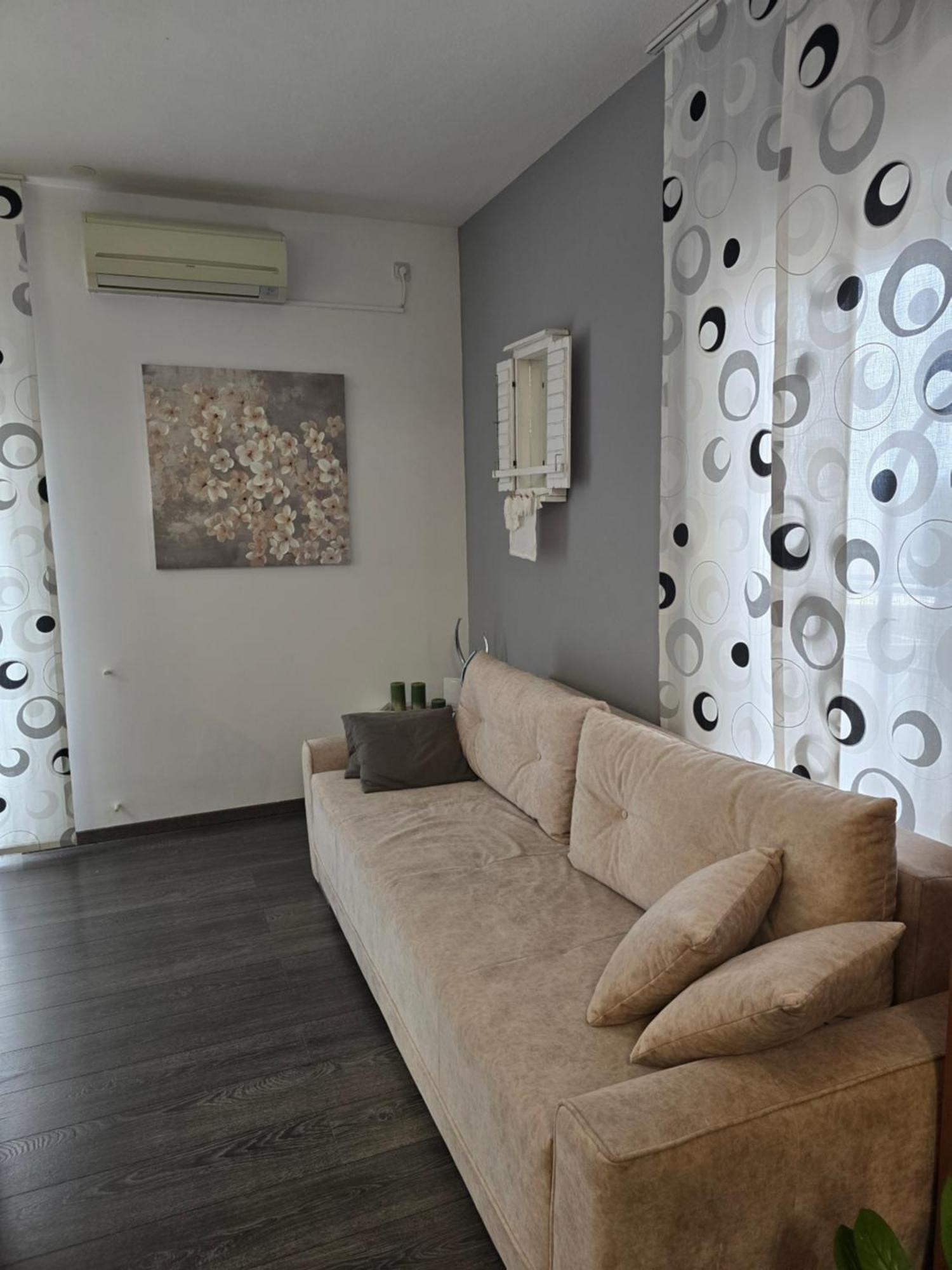 3 Bedrooms Apartman Dmt Kaštela 외부 사진